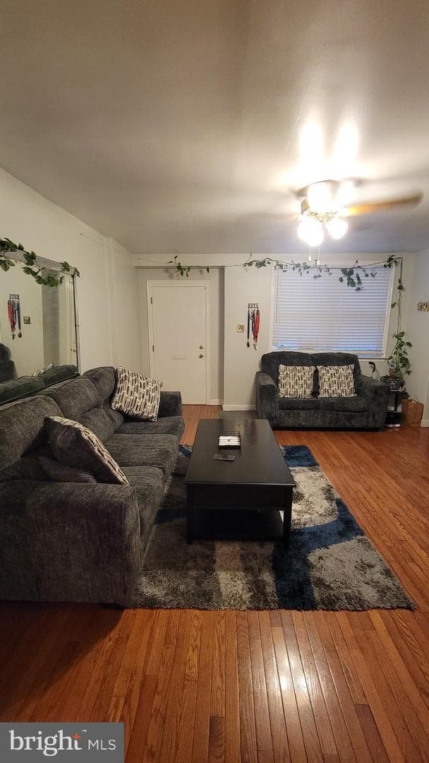 1207 Passmore Street photo 3