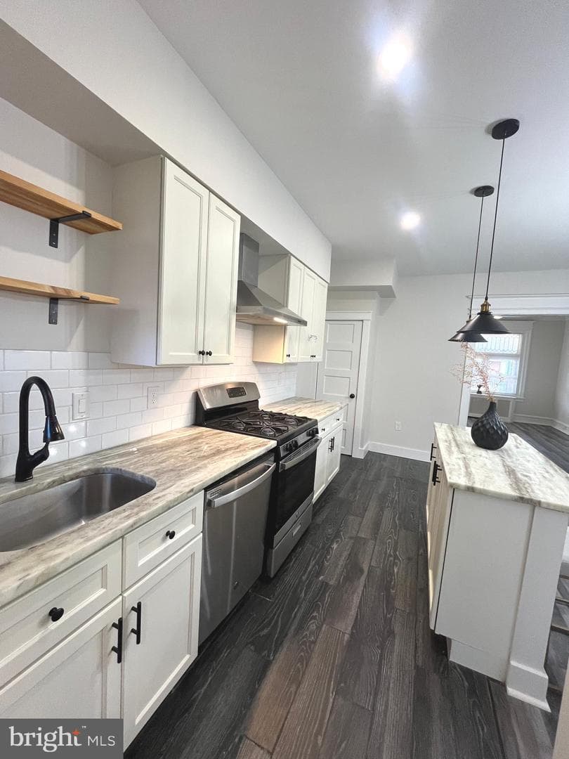 5745 Hunter Street, Philadelphia