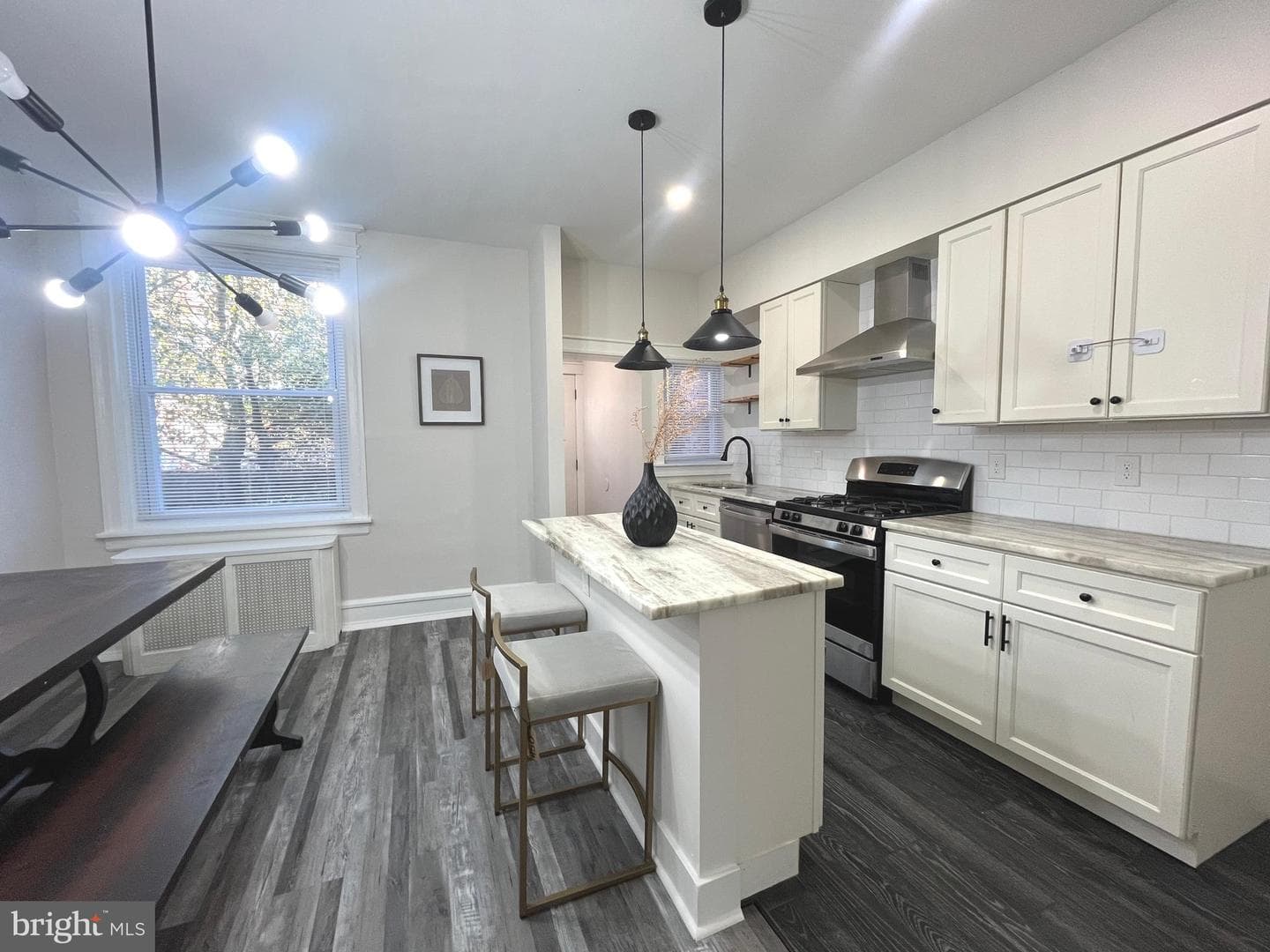 5745 Hunter Street photo 4