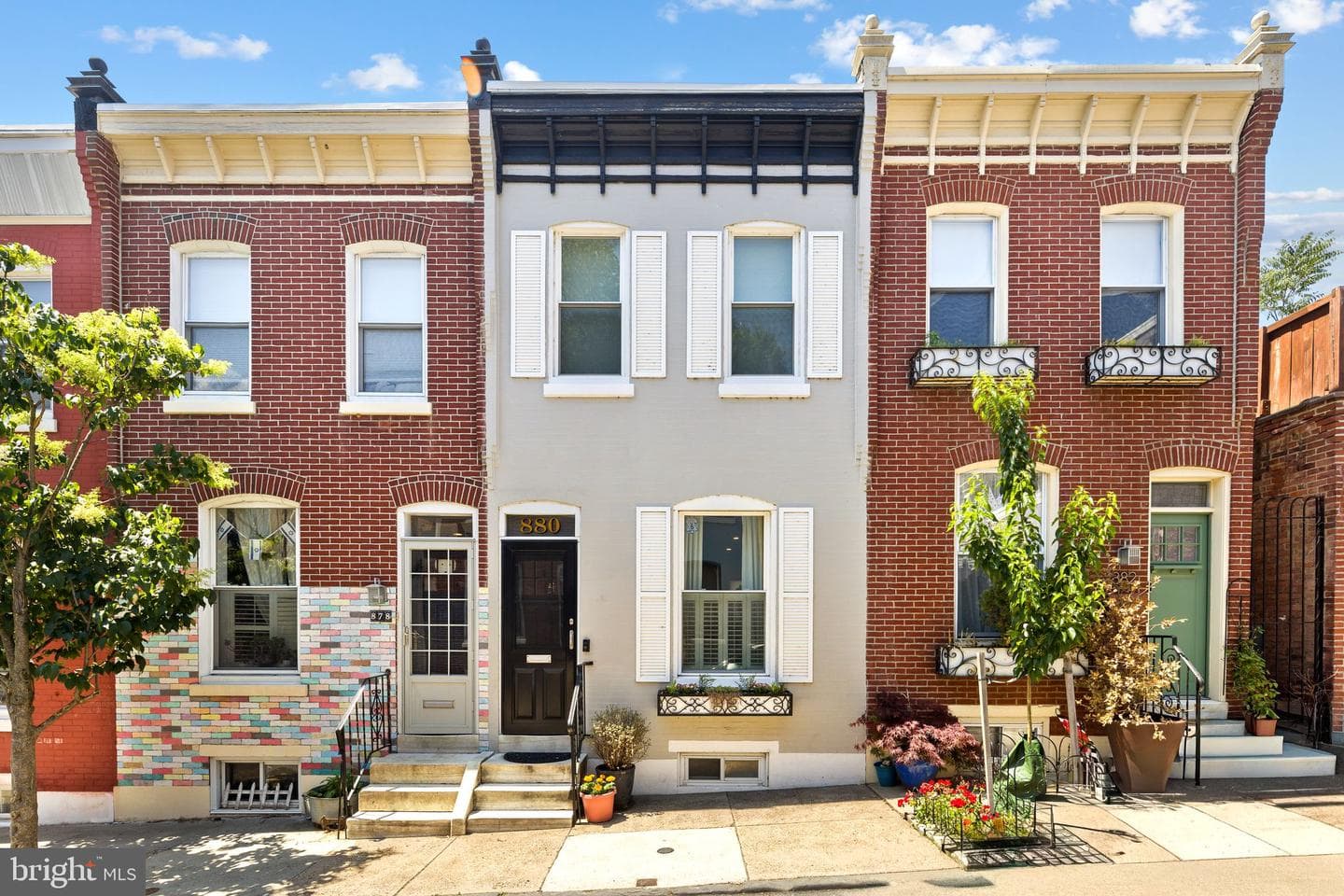 880 N Myrtlewood Street, Philadelphia