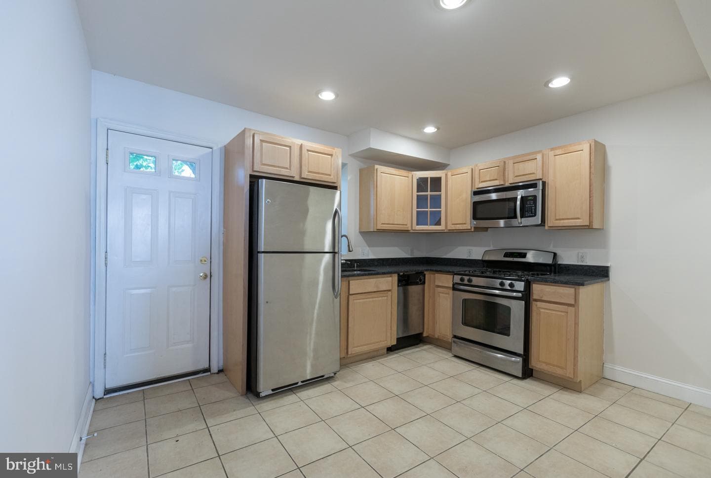 1161 S Mole Street photo 4
