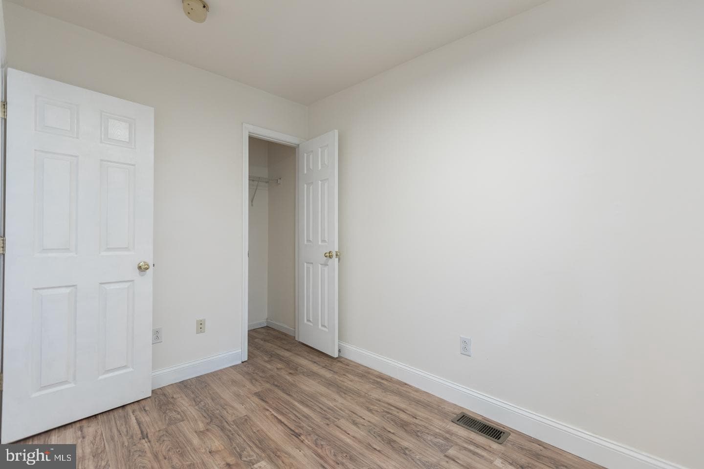 1161 S Mole Street photo 8