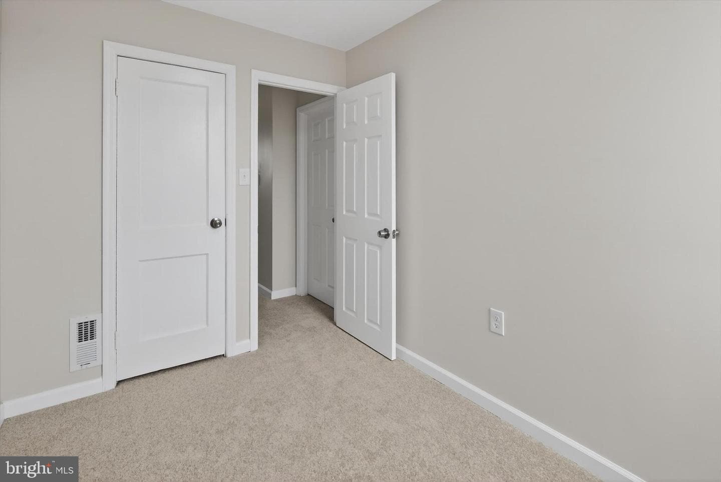 4553 Marple Street photo 20