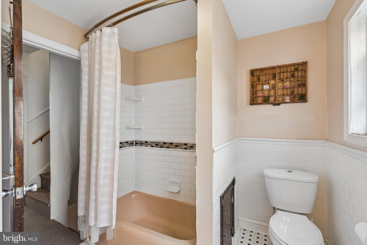 403 Tasker Street photo 15