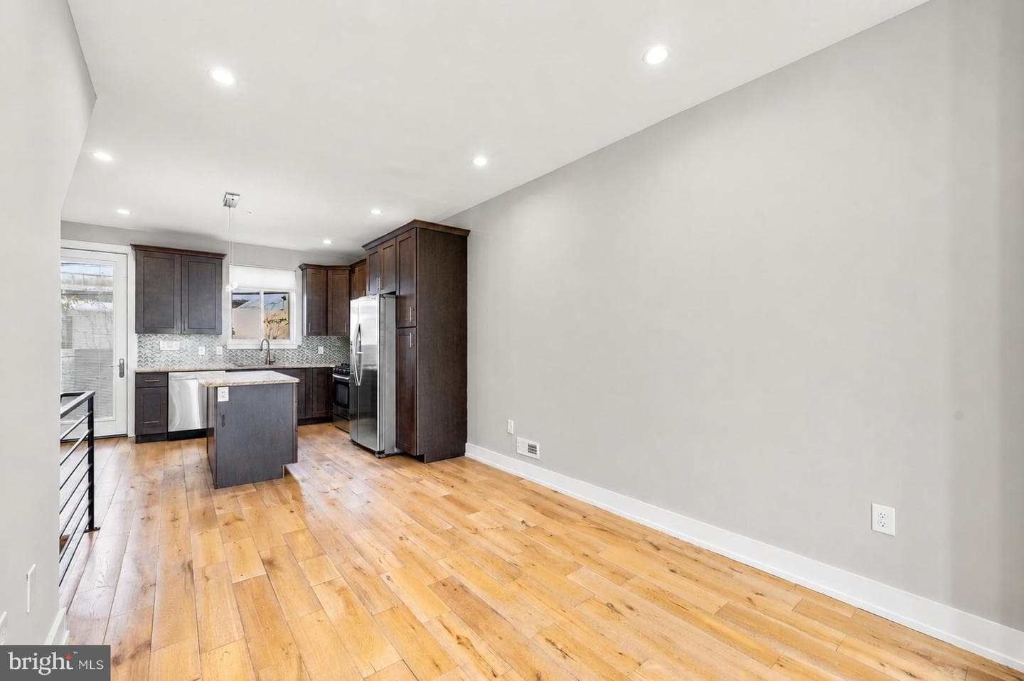 1446 S Taylor Street photo 12
