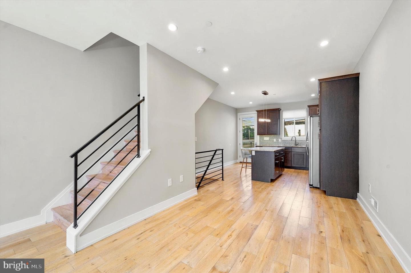 1446 S Taylor Street photo 9