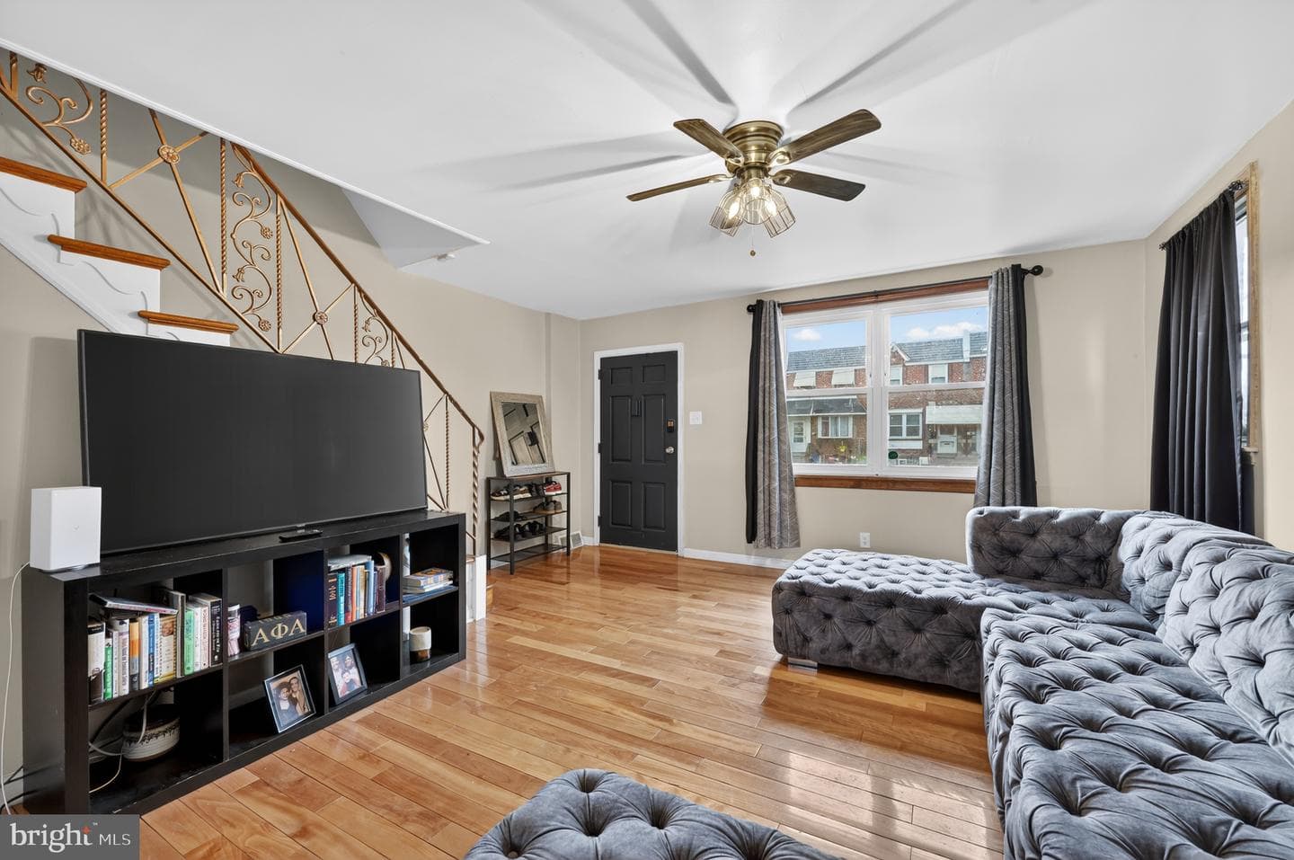6651 Gillespie Street photo 5