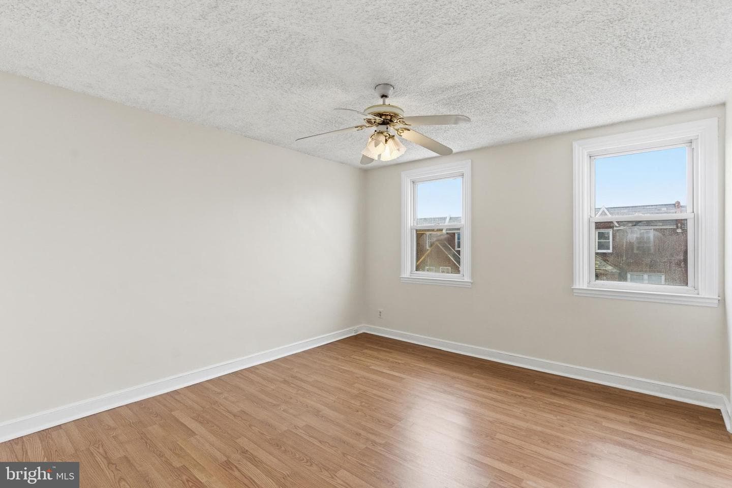 7020 Kindred St photo 13