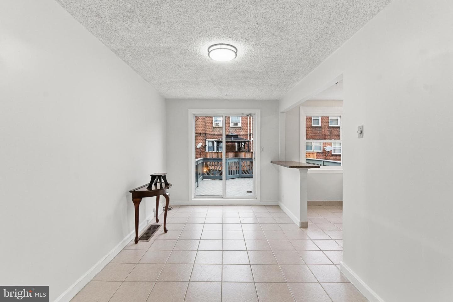 7020 Kindred St photo 6