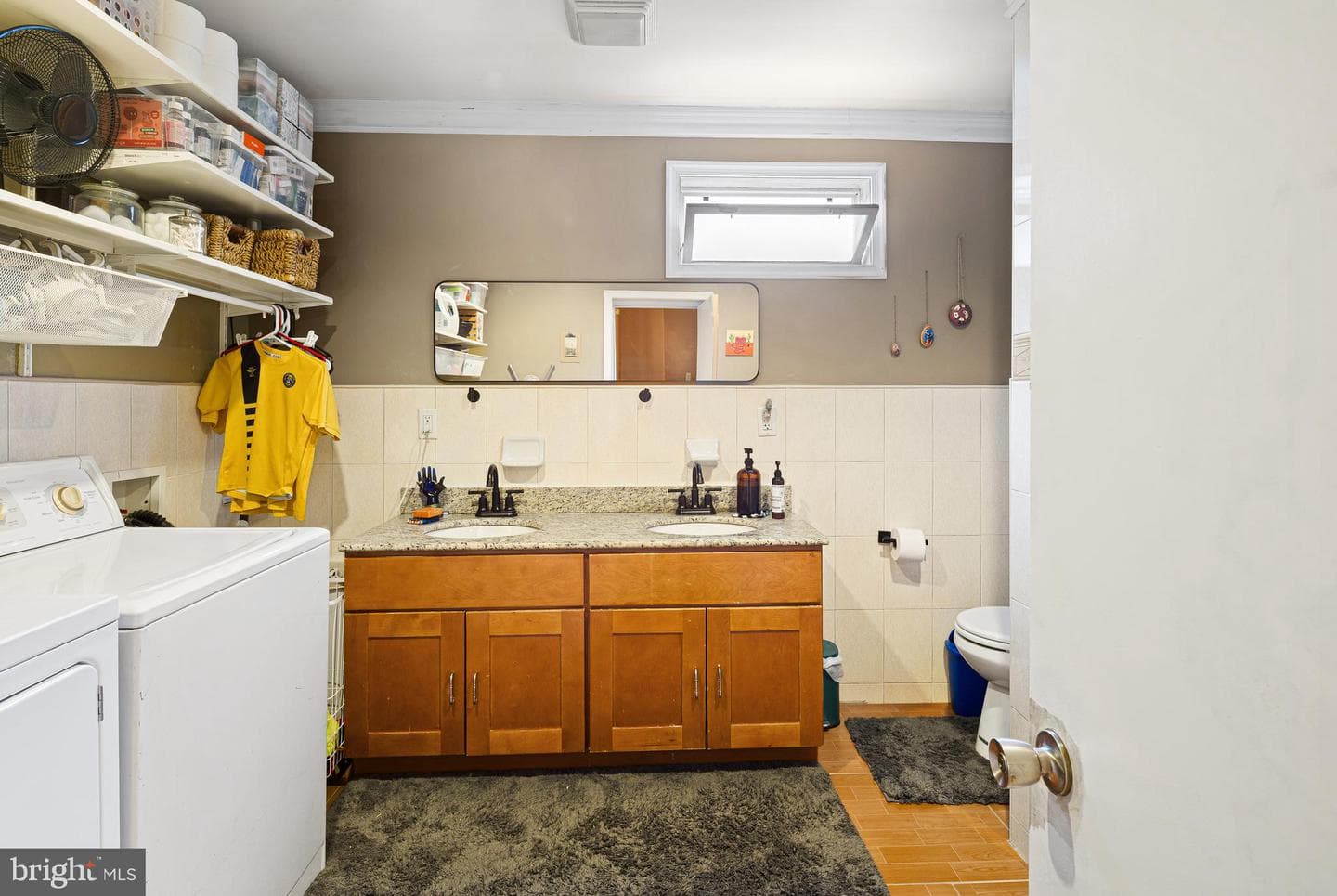2210 E Lehigh Avenue photo 16