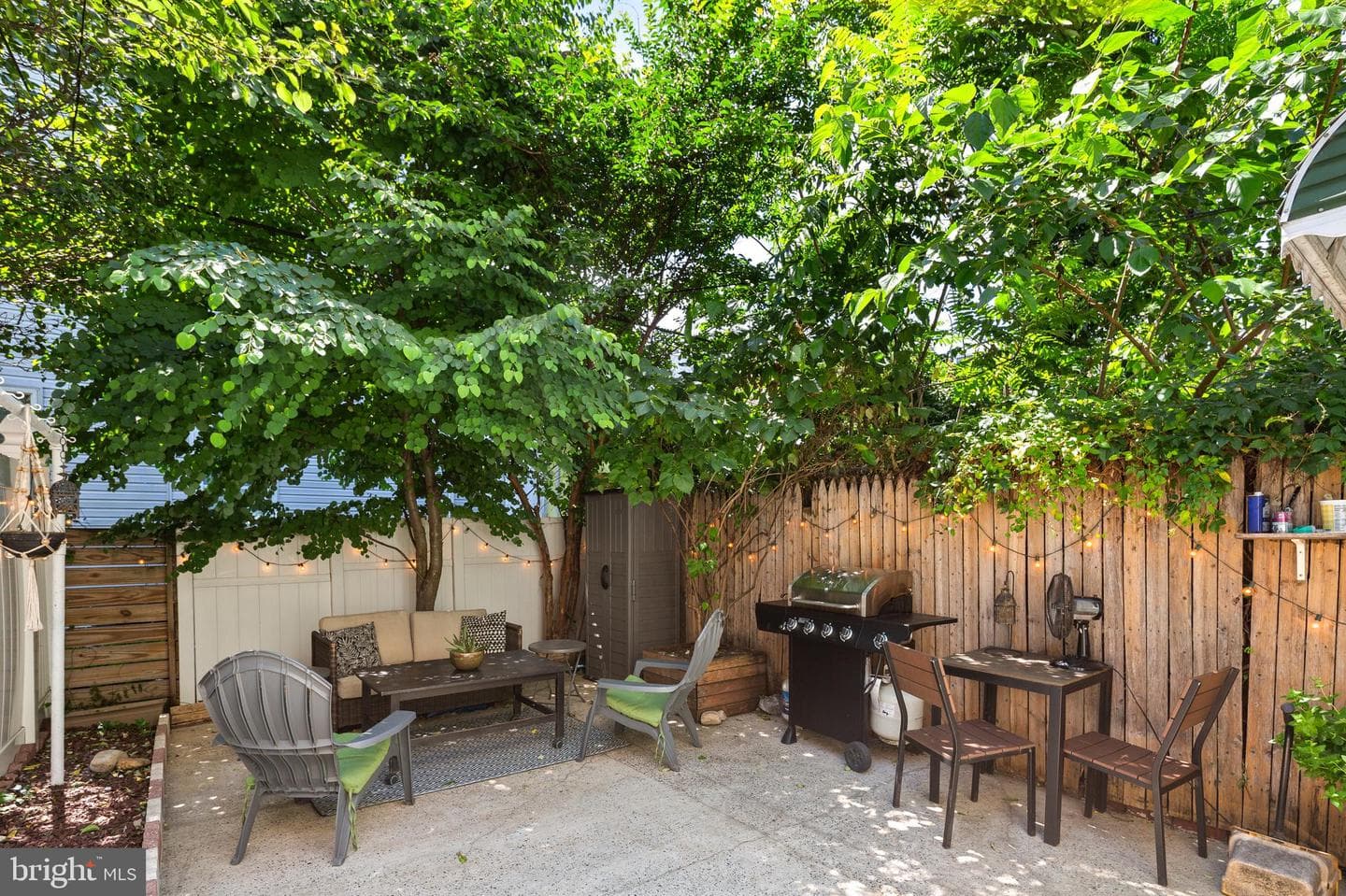 2210 E Lehigh Avenue photo 25