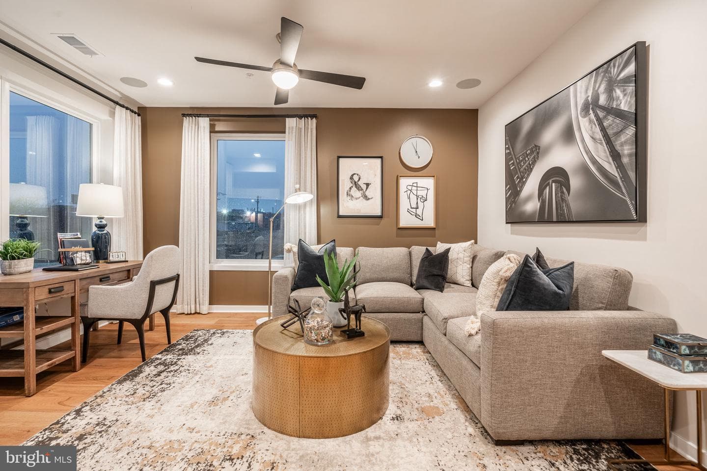 3010 Vice Admiral Way #21f, Philadelphia