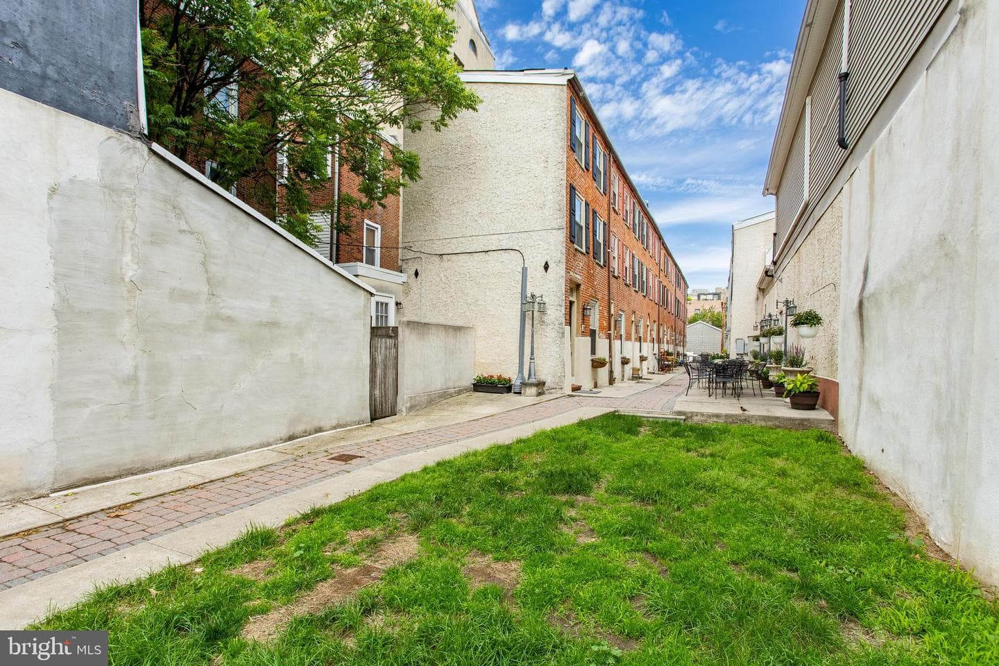 525 Fitzwater Street #2 photo 25