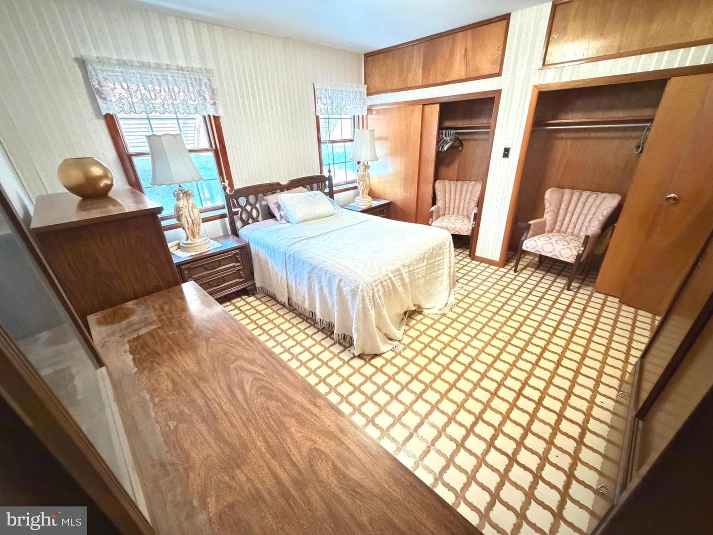 831 Moore Street photo 10