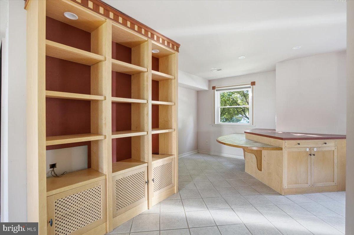 10107 Wilbur Street photo 10