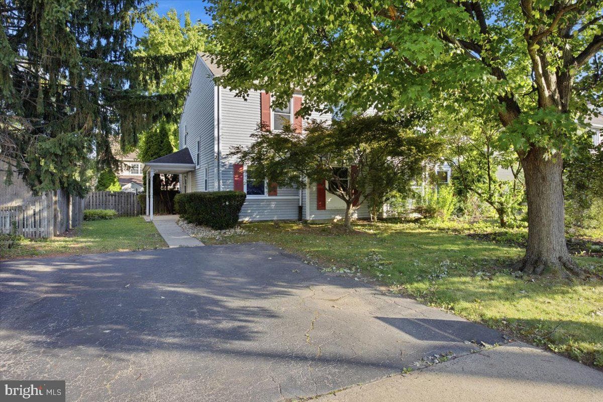 10107 Wilbur Street photo 3