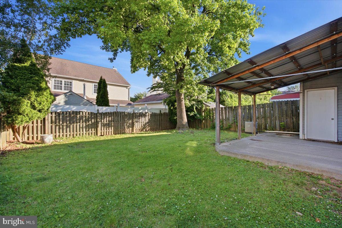 10107 Wilbur Street photo 33