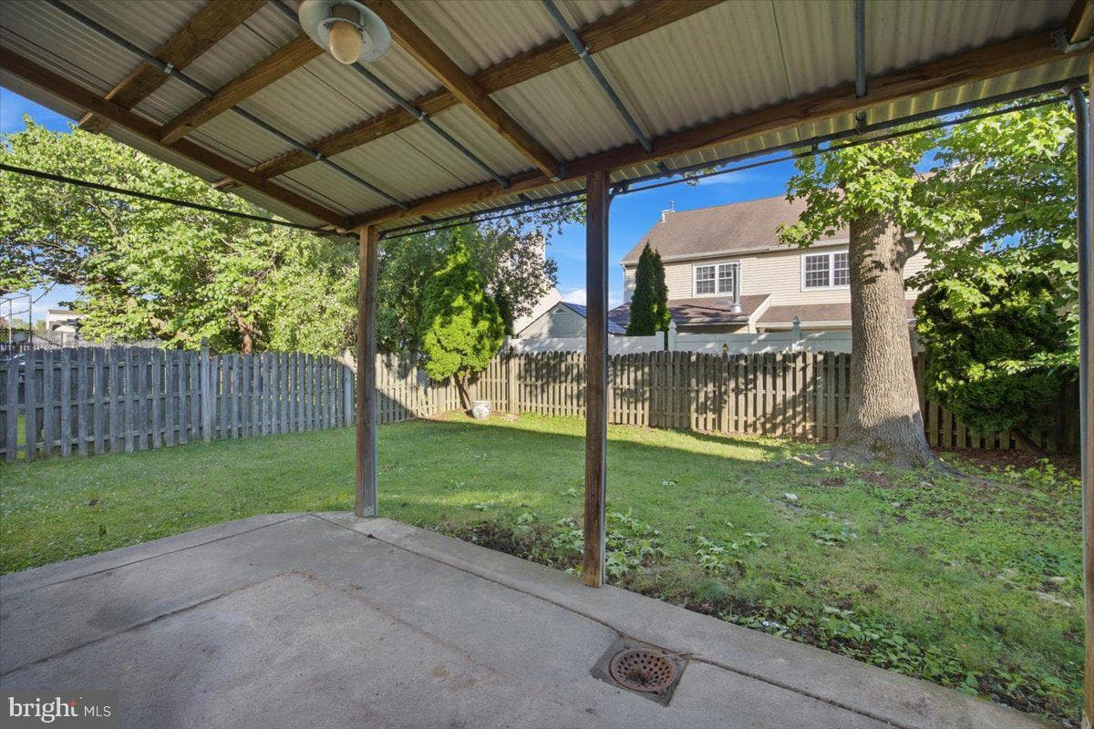 10107 Wilbur Street photo 35