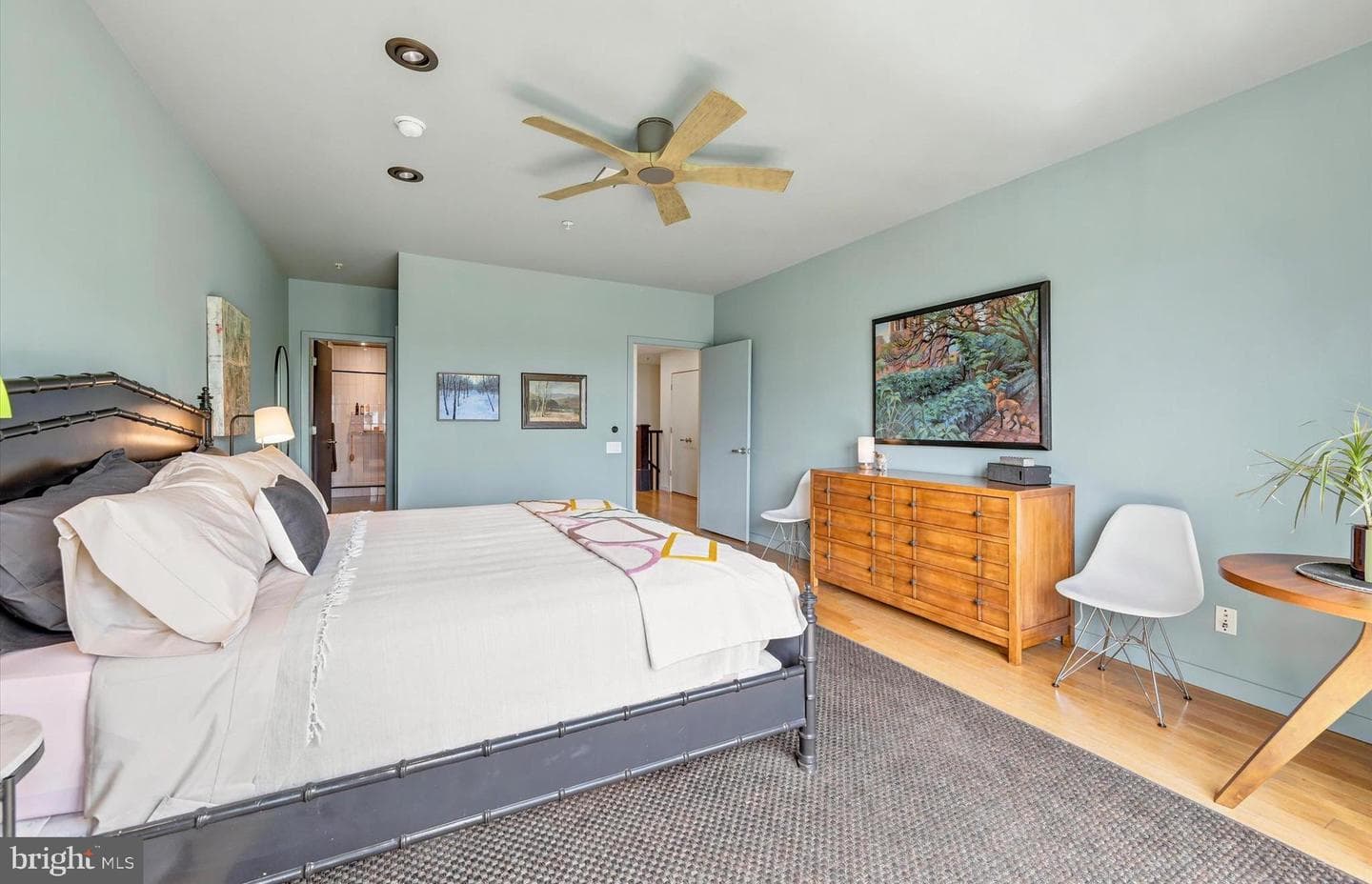 934 N 3rd Street #302 photo 17