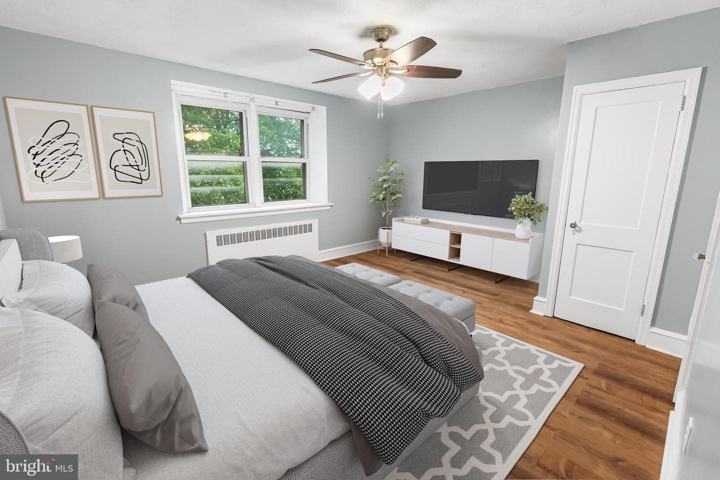 5242 D Street photo 14