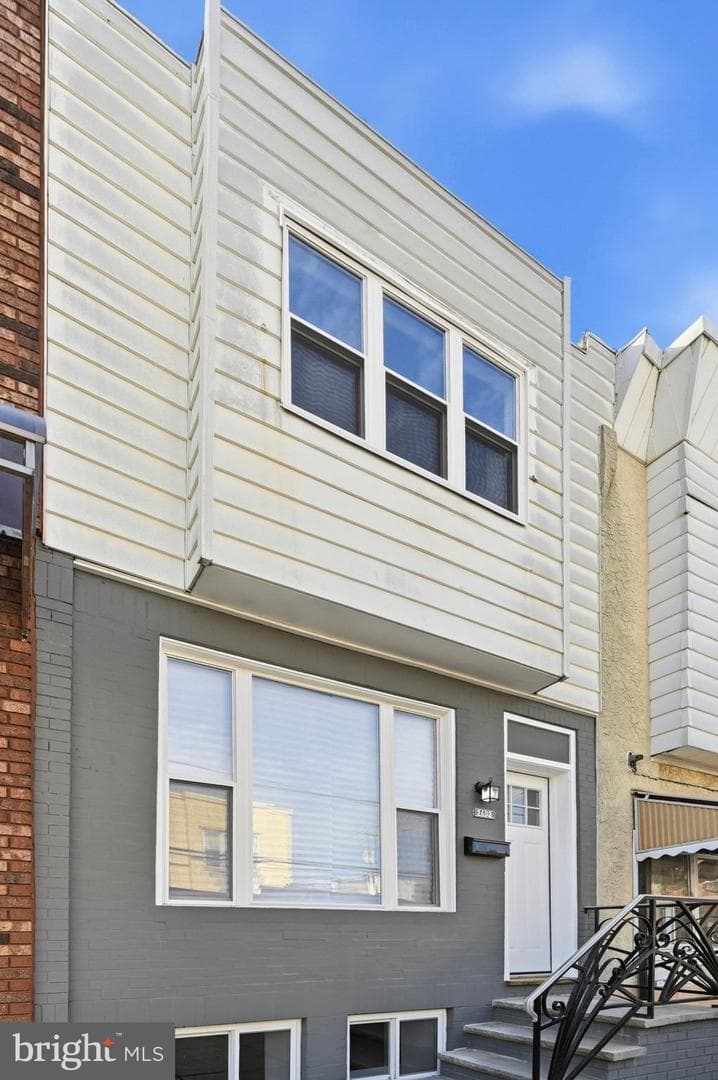 2602 S 10th Street, Philadelphia