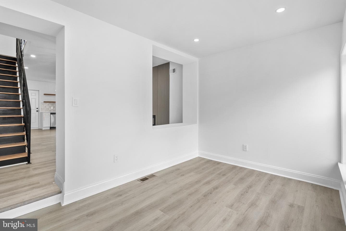 4642 Hurley Street photo 12