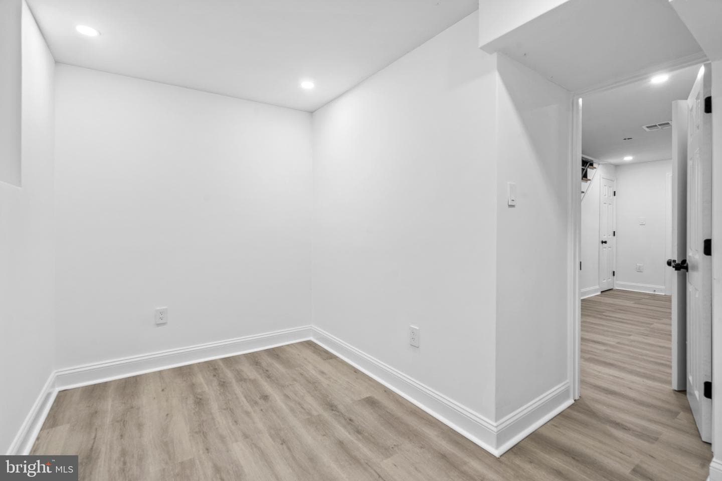 4642 Hurley Street photo 25