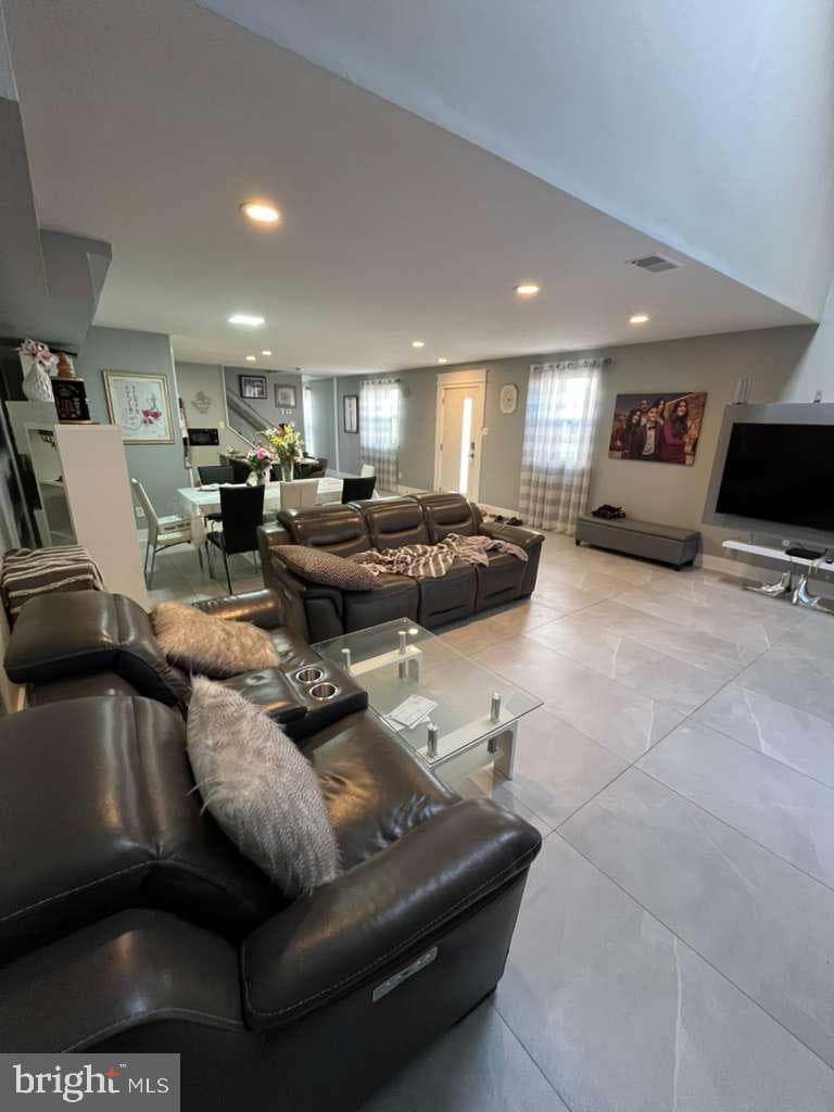 10215 Murty Lane photo 11