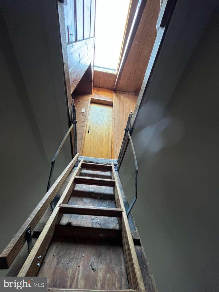 10215 Murty Lane photo 45