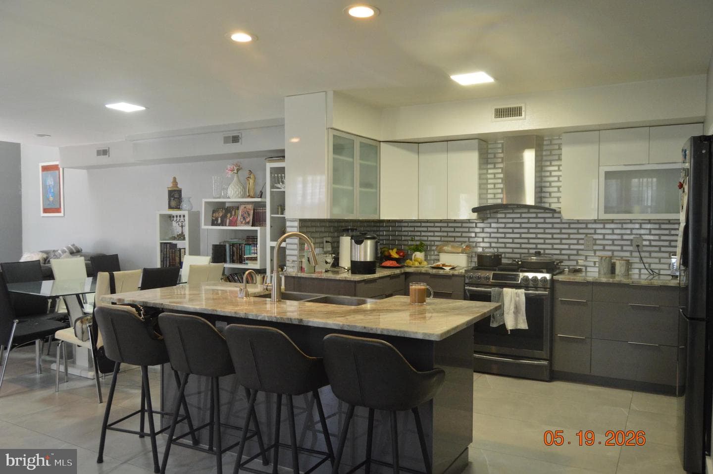 10215 Murty Lane photo 8