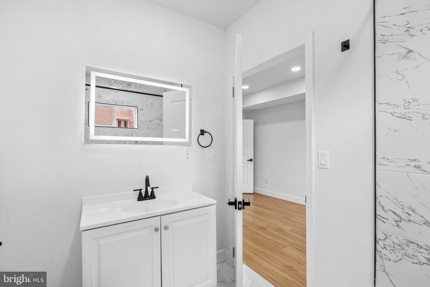 4649 Penn Street photo 19
