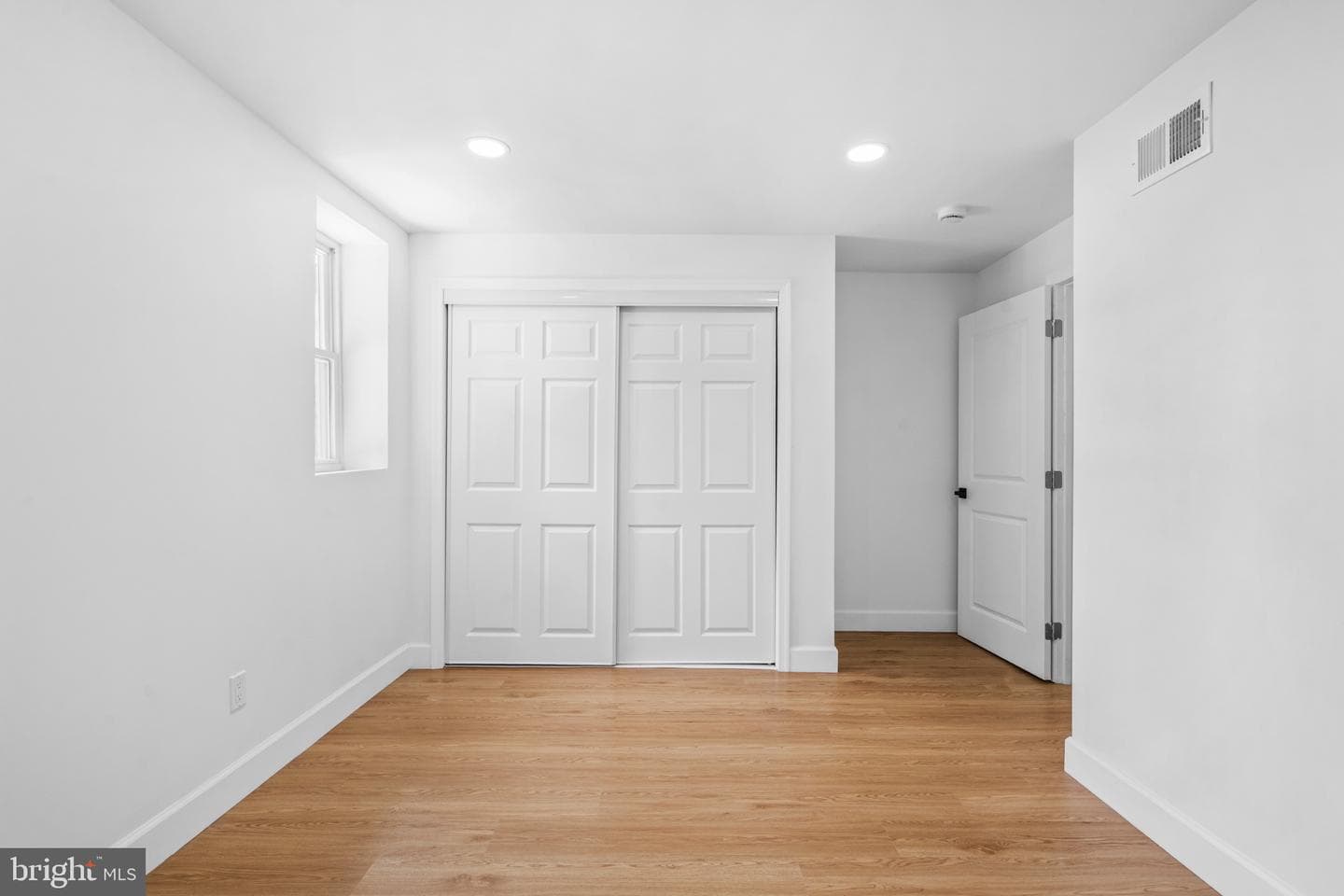 4649 Penn Street photo 22