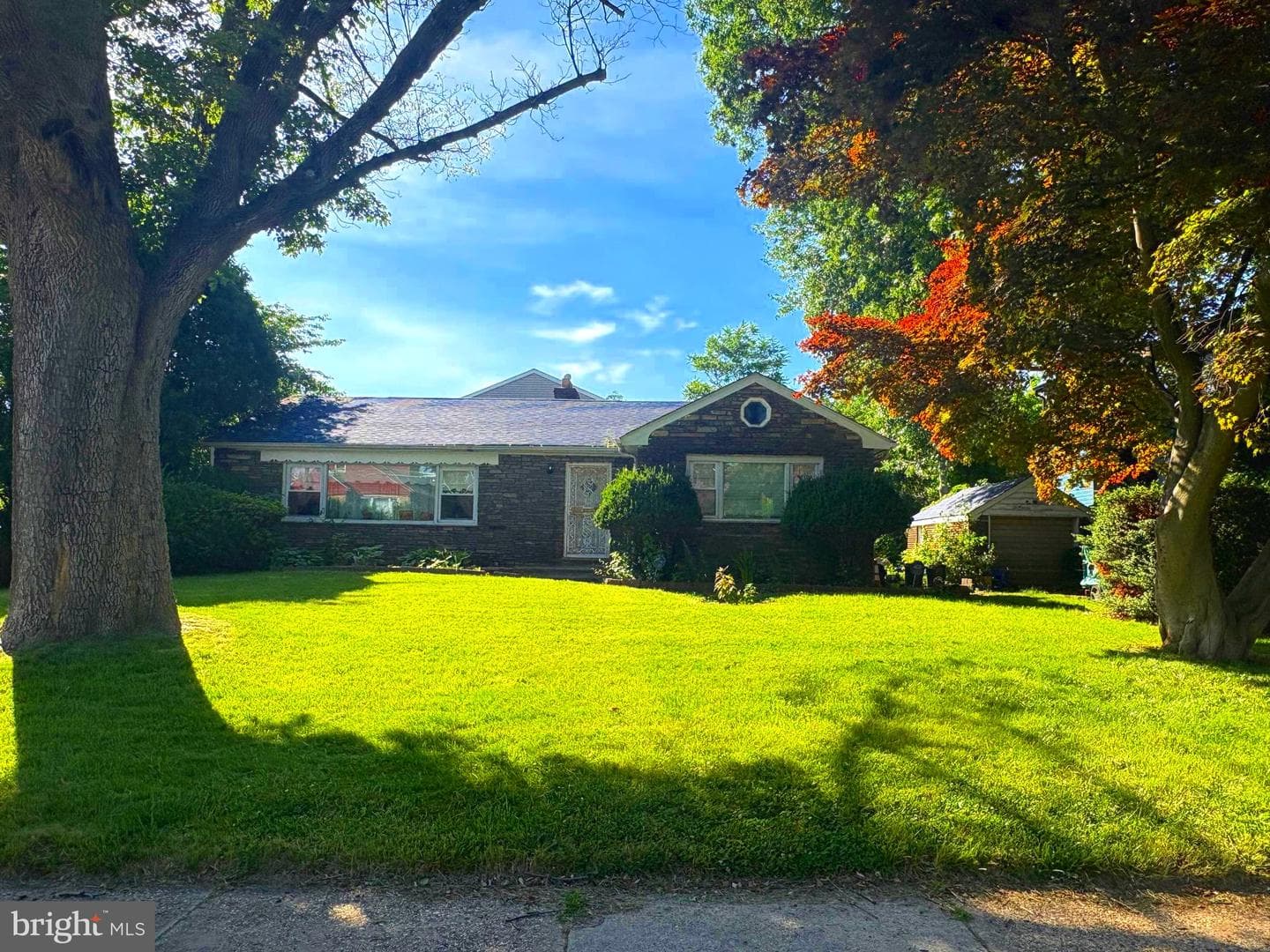 1021 E Vernon Road, Philadelphia
