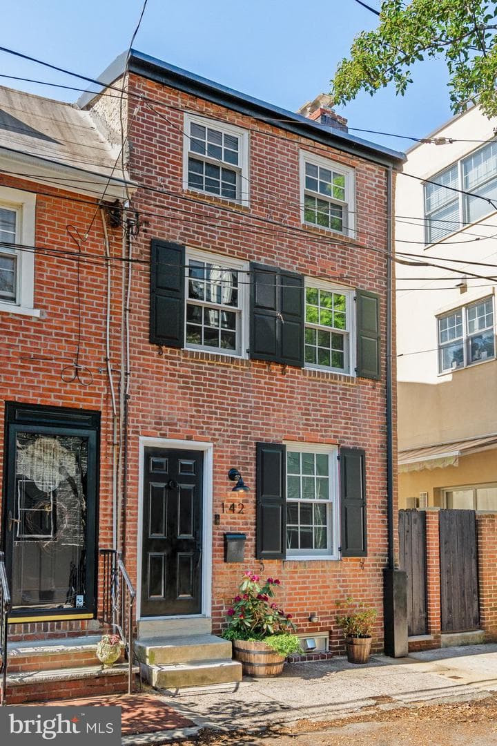 142 Carpenter Street photo 49