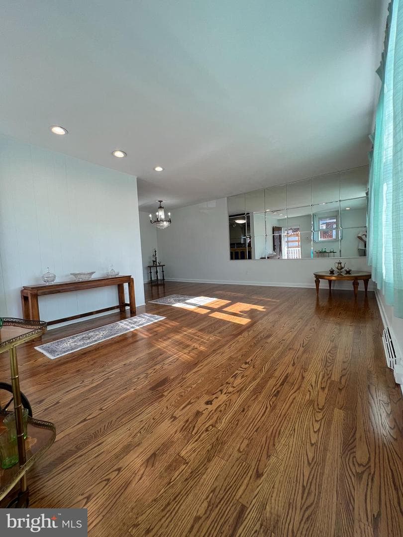 1621 Strahle Street photo 8