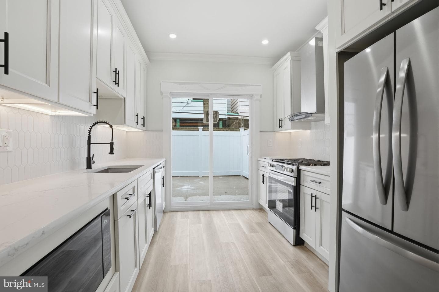1706 S Bancroft Street photo 6