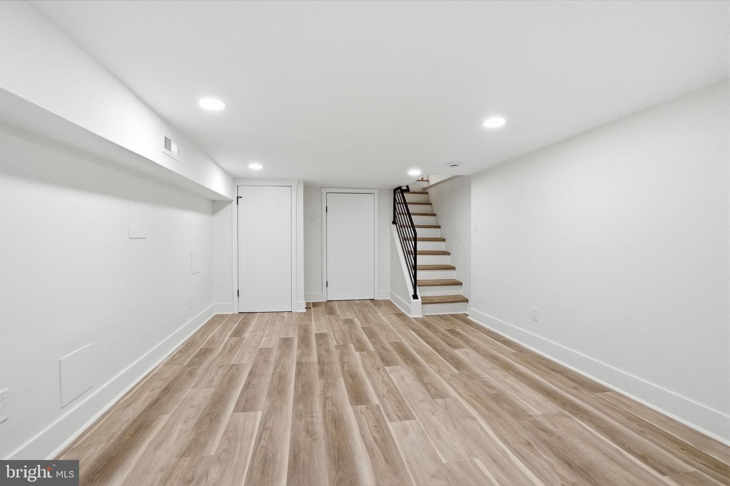 1706 S Bancroft Street photo 9
