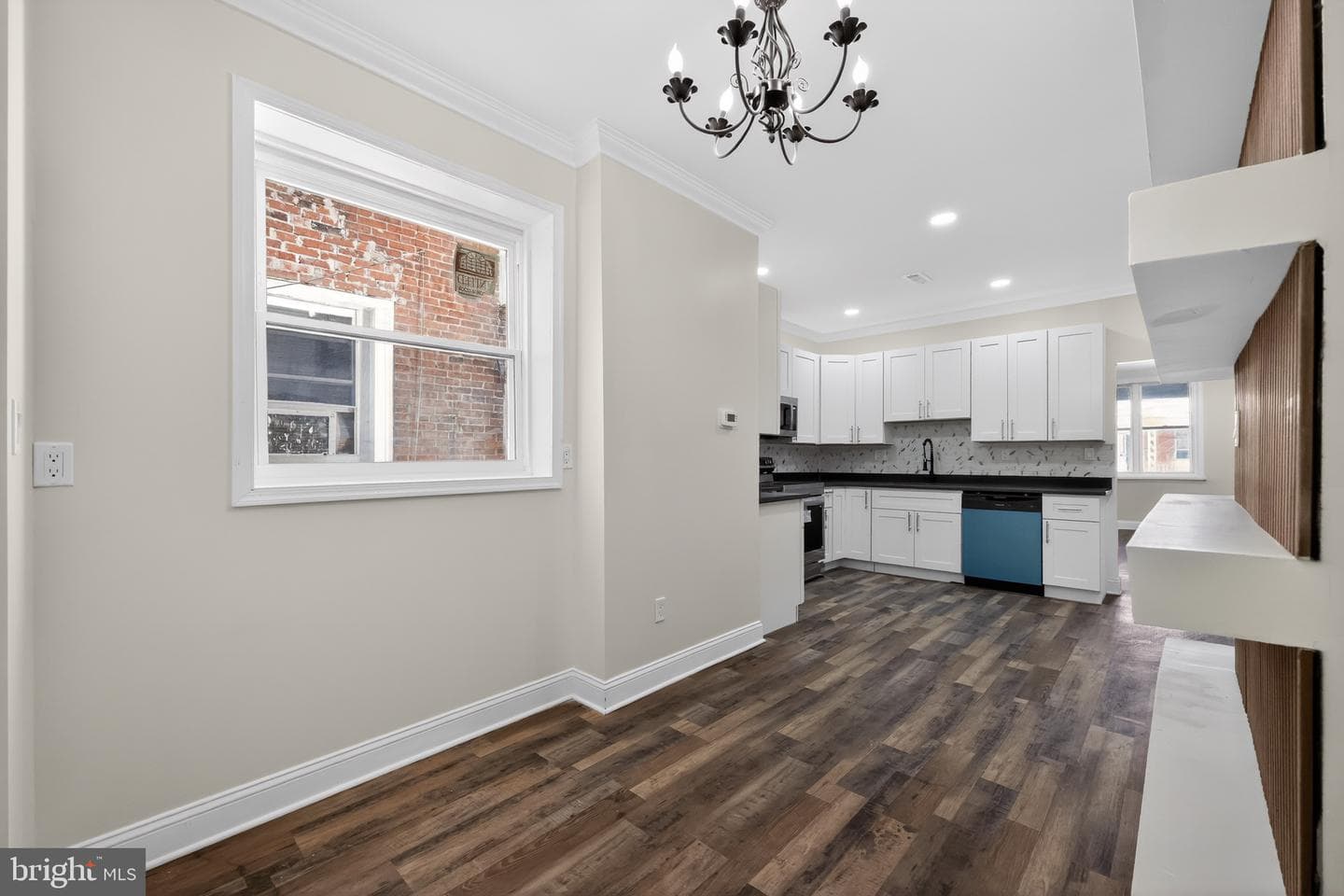 533 S Conestoga Street photo 10