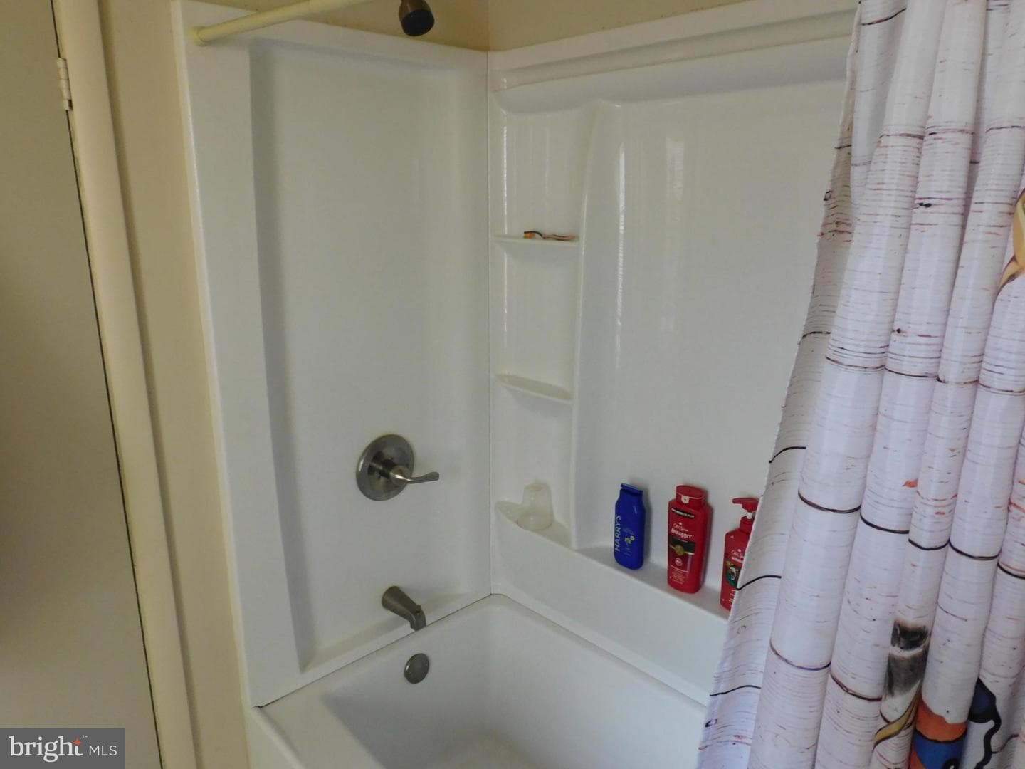 5044 James Street photo 18