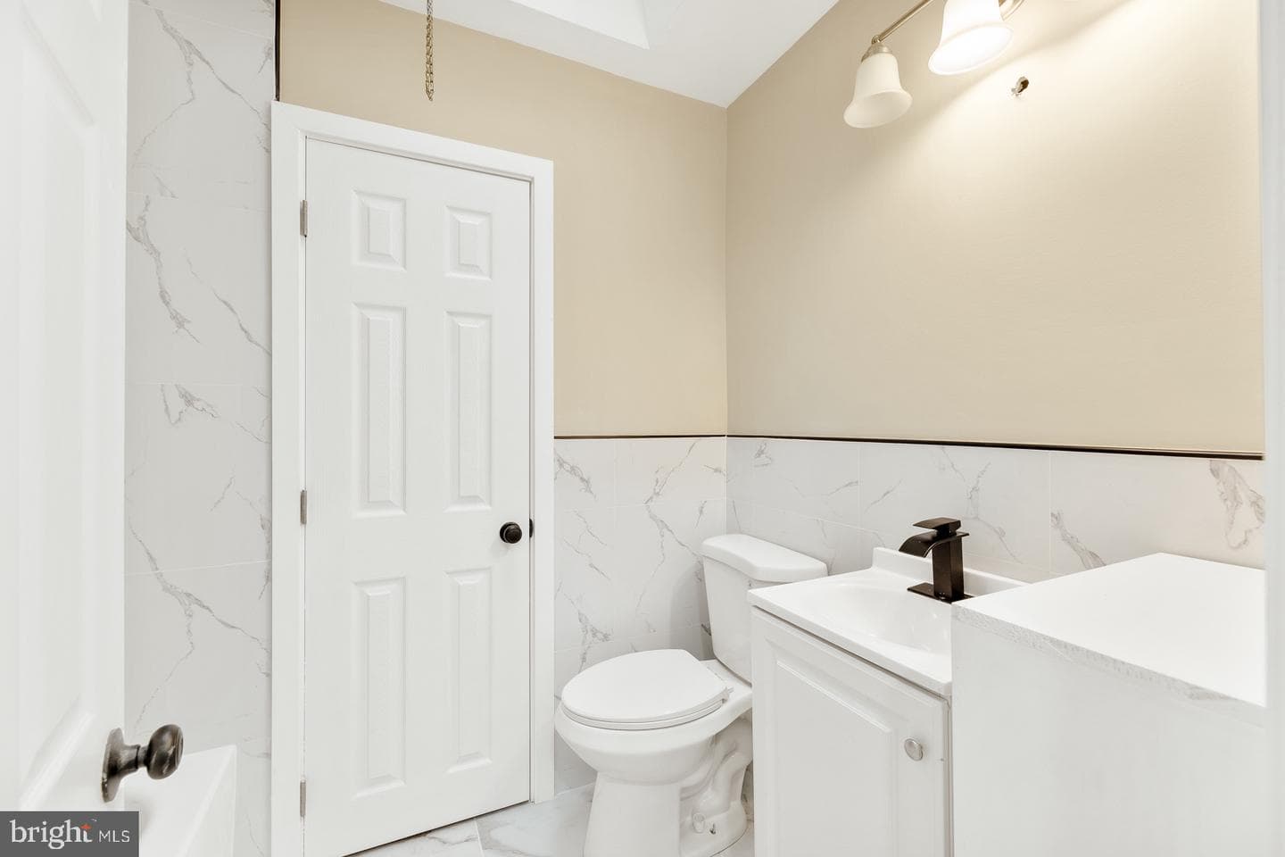 4059 Howland Street photo 13