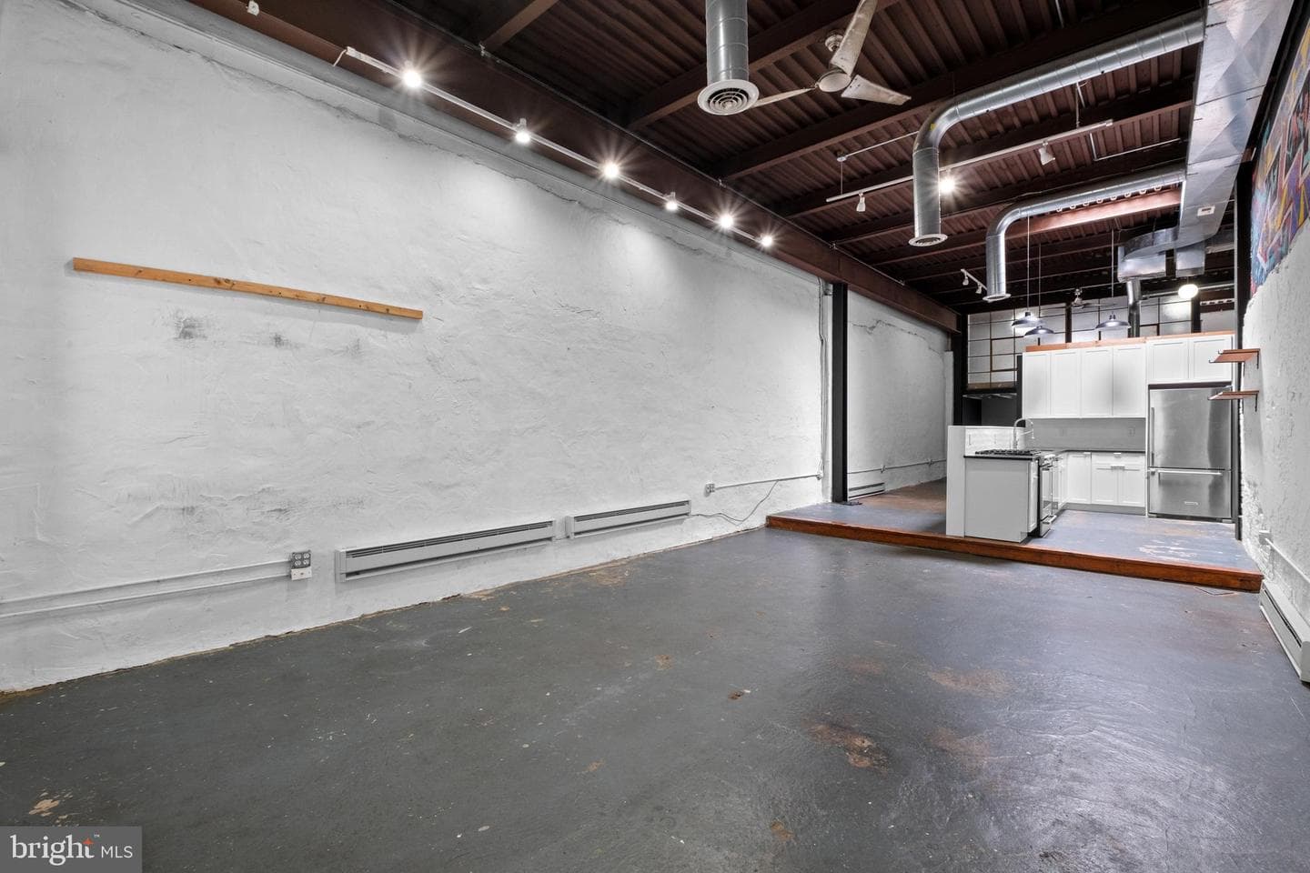 2105 E Susquehanna Avenue photo 4
