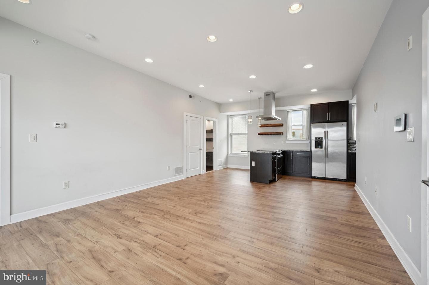 714 N Chadwick Street #6 photo 3