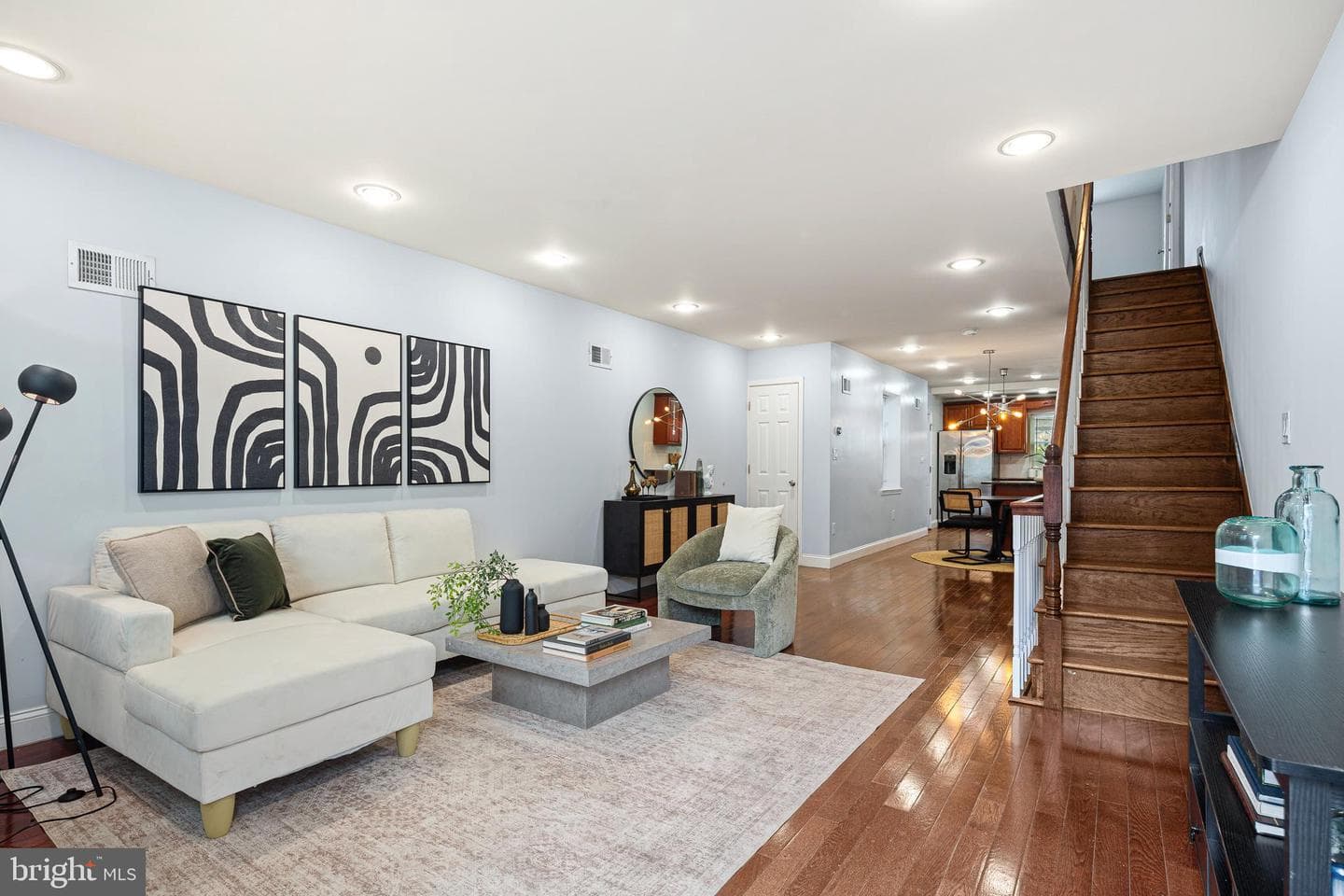 2343 Moore Street photo 2