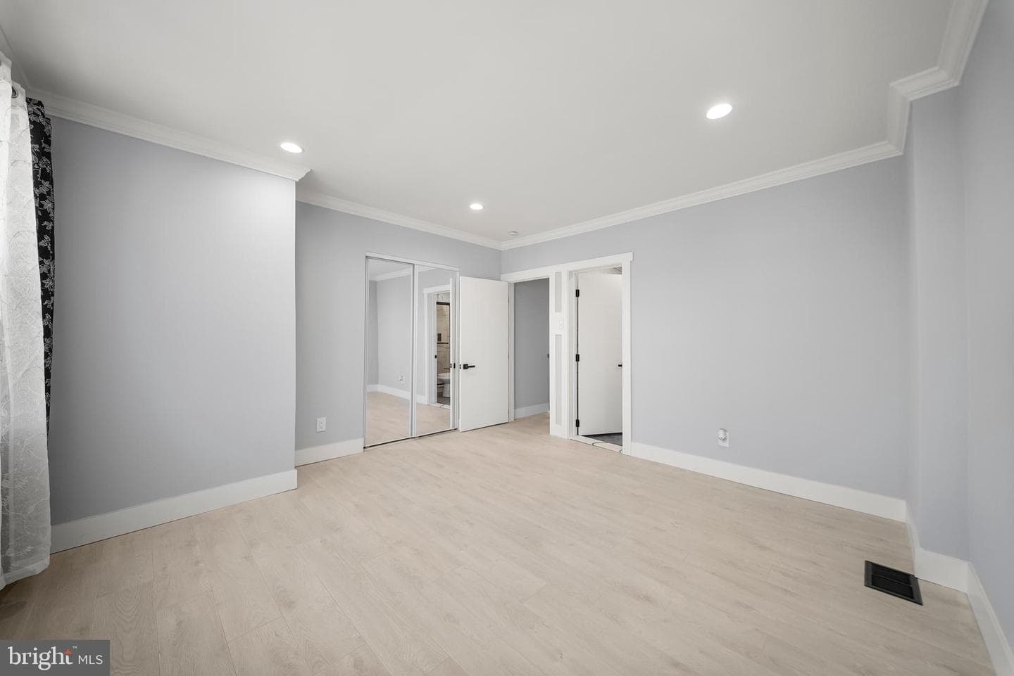 2456 76th Avenue photo 24