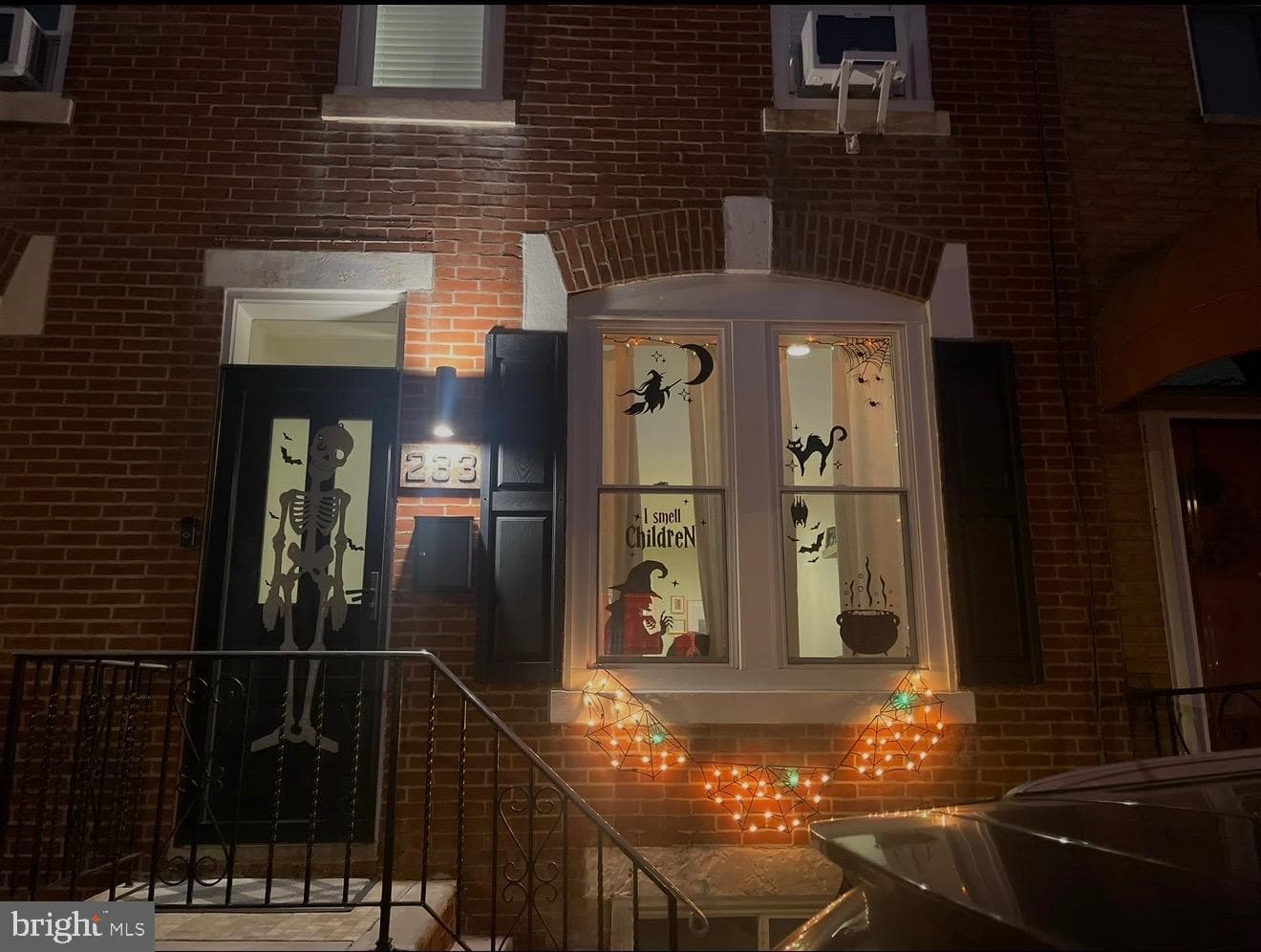 233 Tree Street photo 4