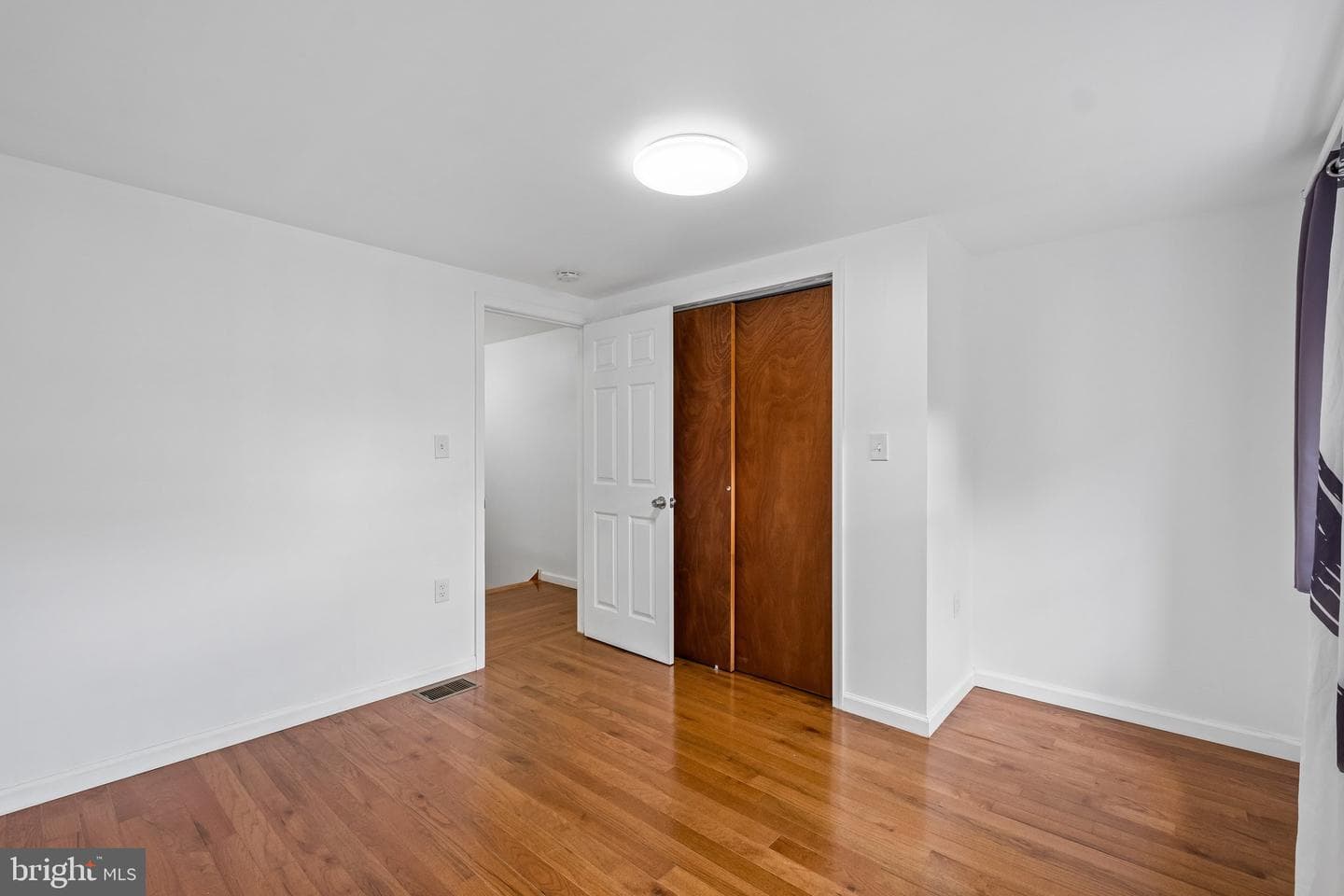 732 Dickinson Street photo 14
