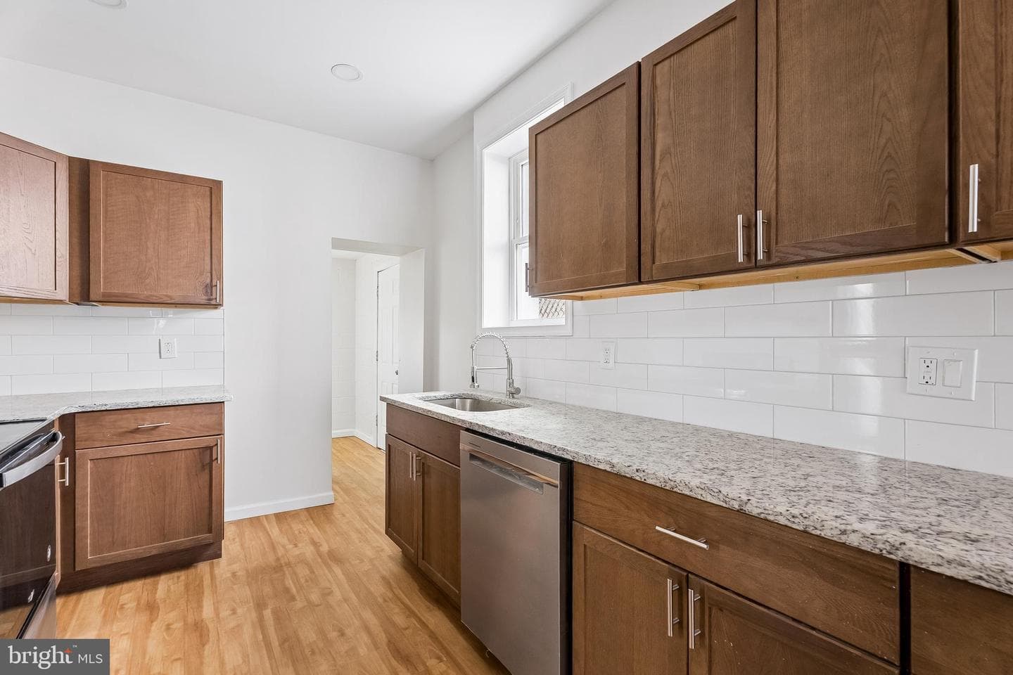 1716 N Hollywood Street photo 22