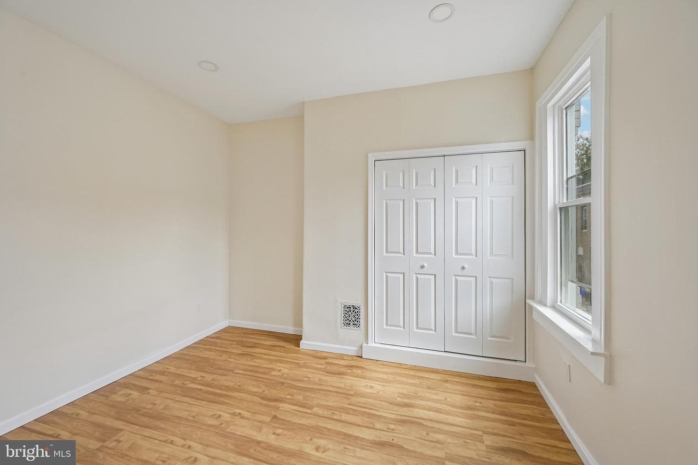 1716 N Hollywood Street photo 62
