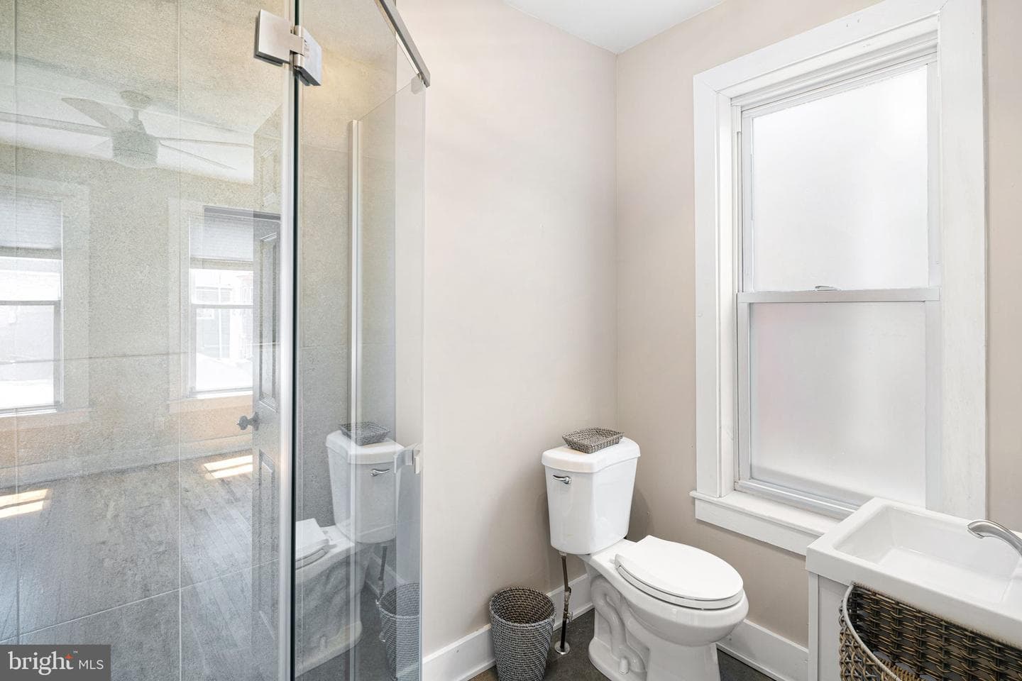 138 E Pleasant Street photo 13