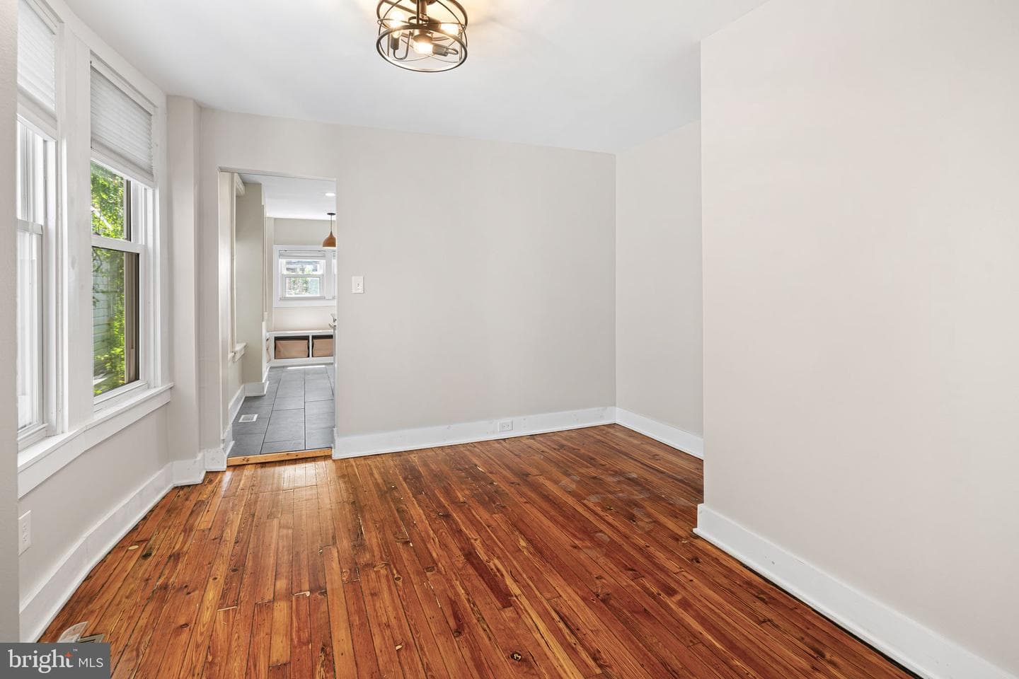 138 E Pleasant Street photo 24